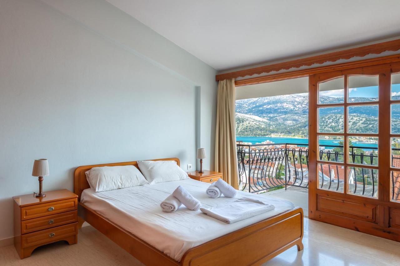Europe Hotel อาร์กอสโตลี ภายนอก รูปภาพ