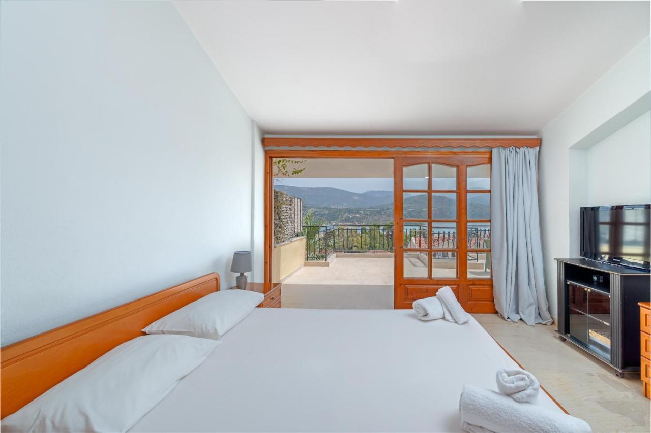Europe Hotel อาร์กอสโตลี ภายนอก รูปภาพ